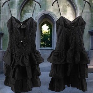 Vintage Nuance 70’s Black Lace Tiered Gothic Fairy Ethereal Prom Dress Size 5(S)